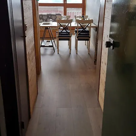 5 Pers, Aux Pieds, Balcon, Wifi, Proche Pistes Et Commerces - Fr-1-346-421 Apartment